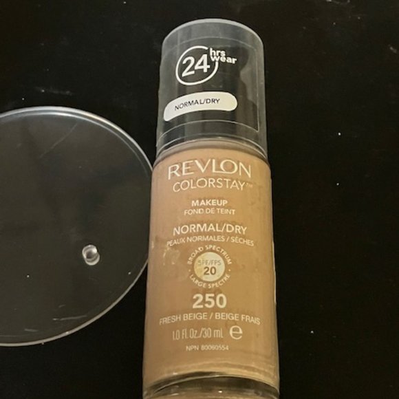 Revlon Colorstay Makeup Foundation Normal/Dry #250 Fresh Beige SPF 20 1oz C36) - Picture 1 of 6